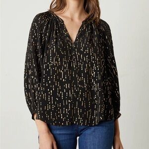 Velvet by Graham & Spencer Nixie Metallic Black Gold  Print Top Size Medium